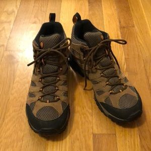 Merrell Waterproof Vibram Hiking Shoe Size 11 Men